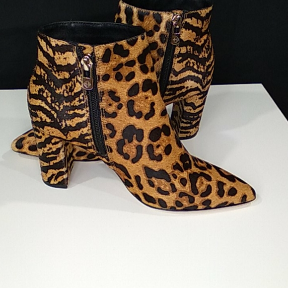 Antonio MelaniShahn Animal Print Calf Hair Pointy - Picture 6 of 10